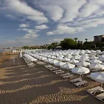Hotel Armas Bella Luna Side