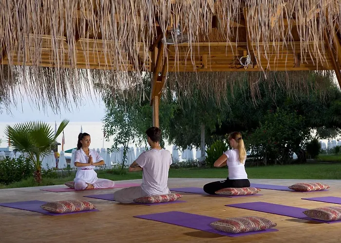 Отель Armas Bella Luna 4*