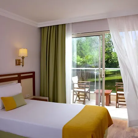 Armas Bella Luna 4* 锡德