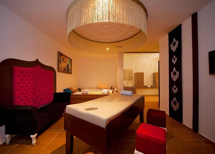 Armas Bella Luna Hotel