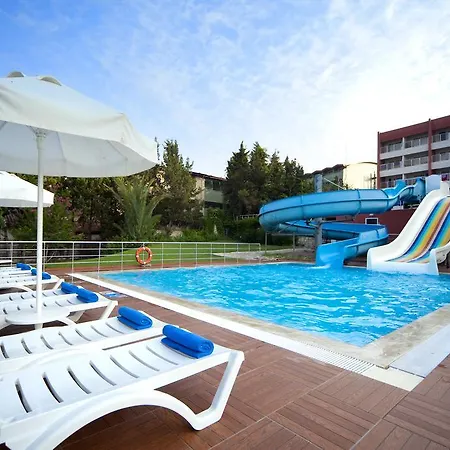 Hotel Armas Bella Luna 4*