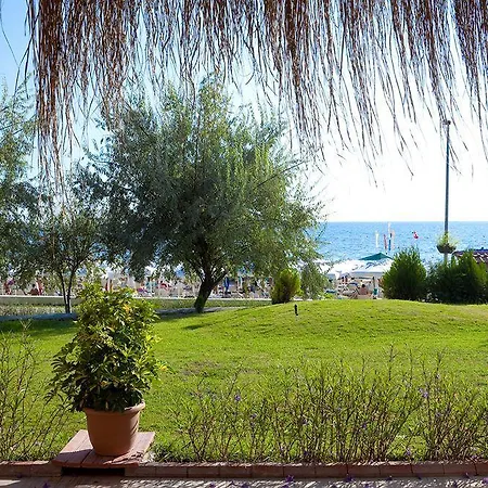 Armas Bella Luna Hotel