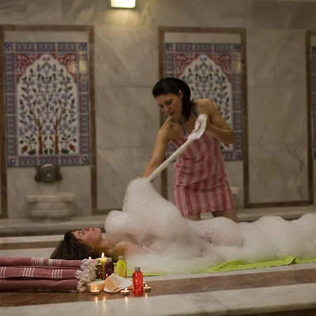 Hotel Armas Bella Luna 4*