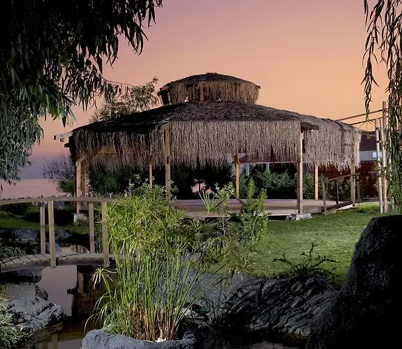 Armas Bella Luna 4* סייד