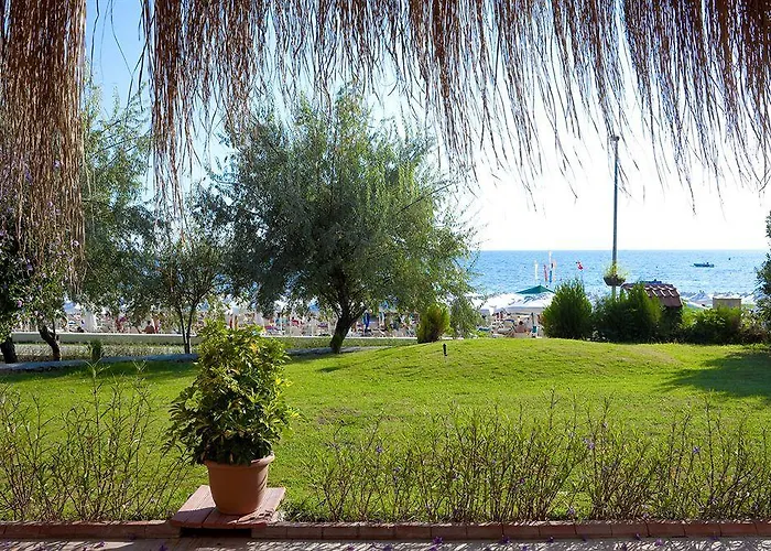 Armas Bella Luna מלון