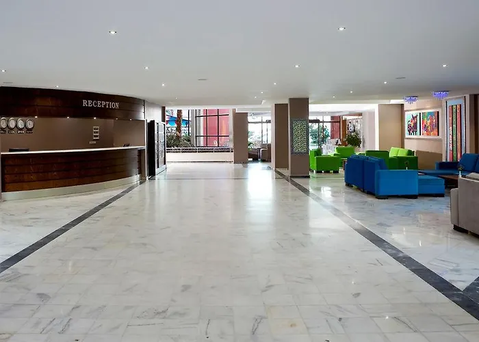 Armas Bella Luna מלון 4*