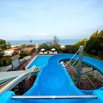 Hotel Armas Bella Luna Sidé