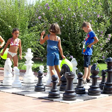 Armas Bella Luna ホテル シダ