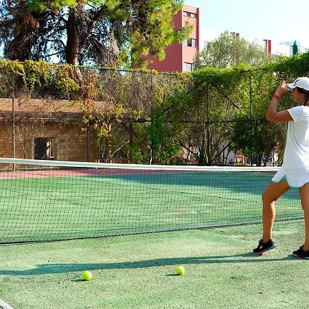 Armas Bella Luna ホテル